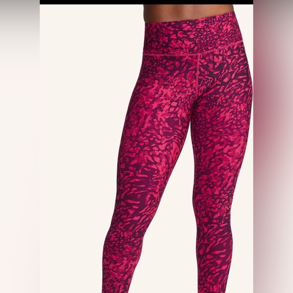 Peloton high rise reversible cheetah leggings - Picture 7 of 8